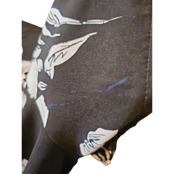 SHEIN Clasi Plus Floral Print Puff Sleeve Blouse 4X - Picture 8 of 10